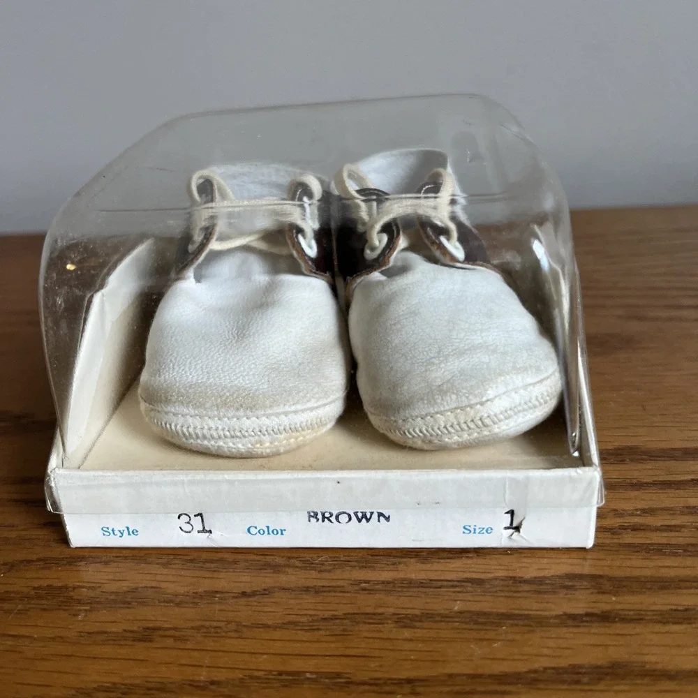 Vintage Mrs. Days Ideal Infant Saddle Shoes Sz 1 Soft Leather Brown White w/box